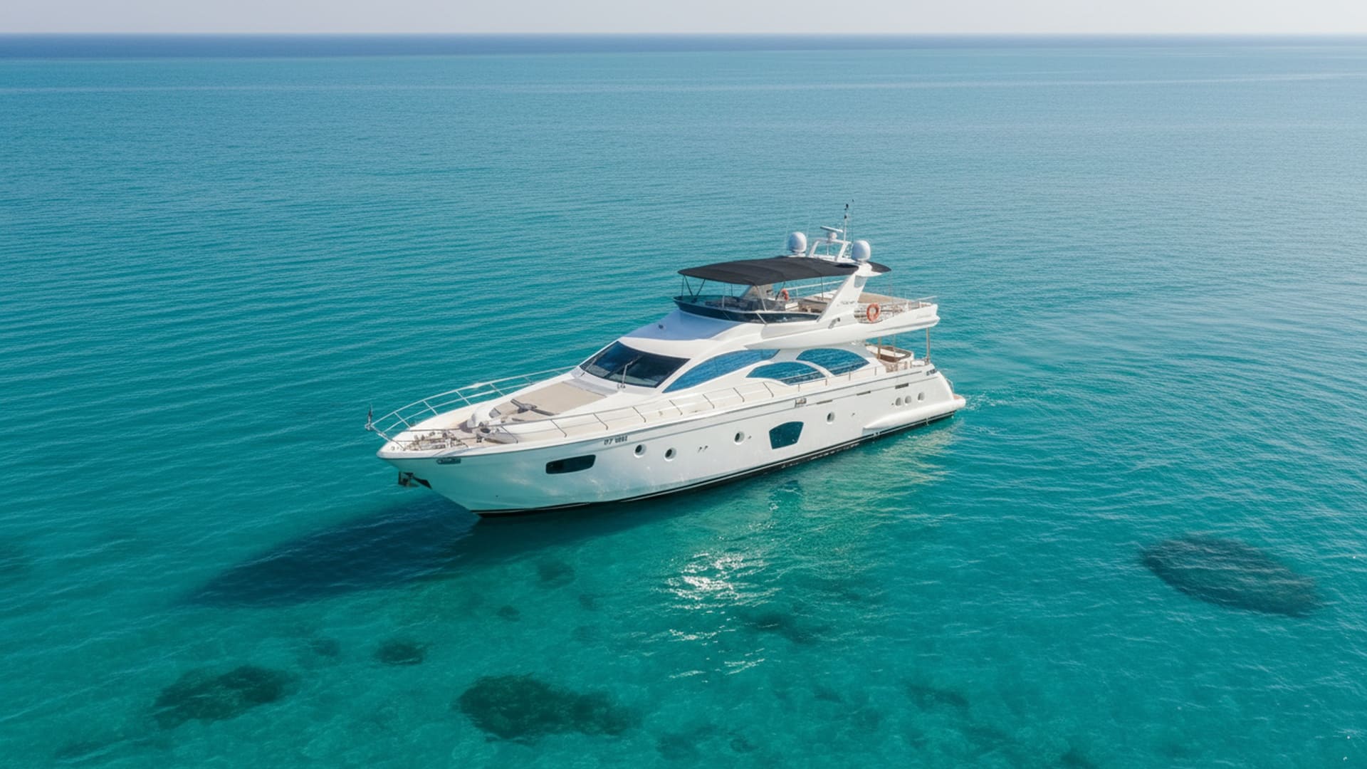 Вид с высоты на Horizon Knight 75 ft в Дубай Марине