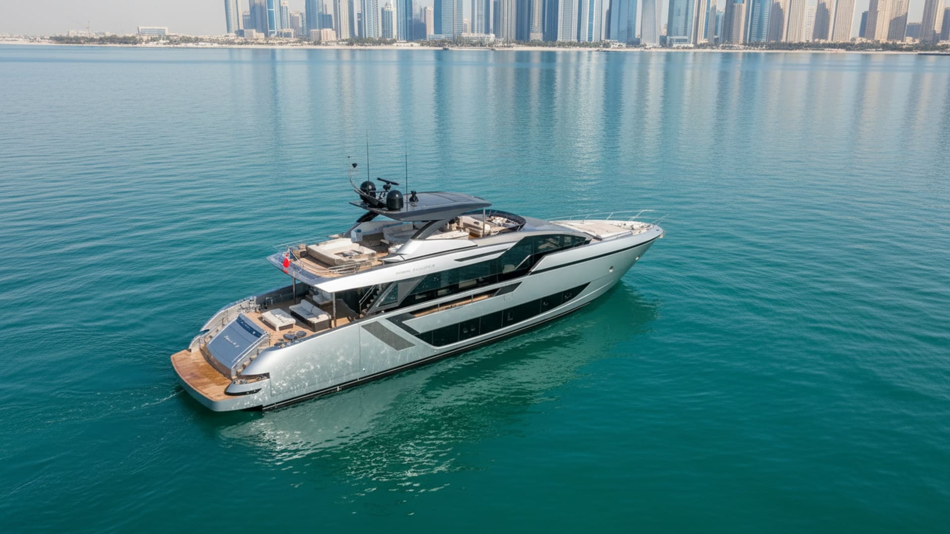 Royal Breeze 82 ft вид с воздуха в Дубай Марине